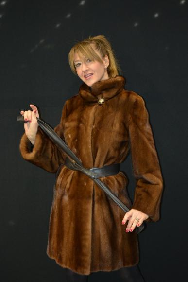 visone maschio demi-buff